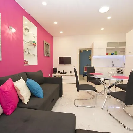 Dea Ii Apartament Split